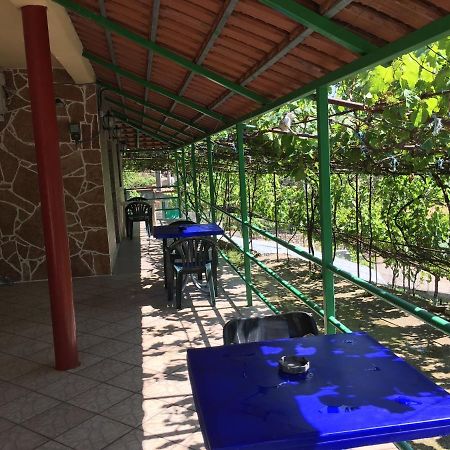 Romeo'S Guest House 2 Piqeras Exterior photo